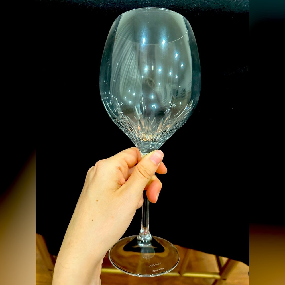 Vera Wang Crystal duchesse wine glass